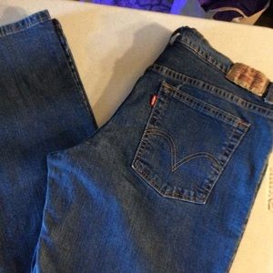 Women’s Levi jeans